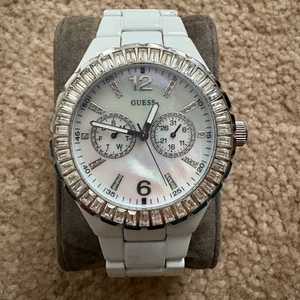 GUESS Women's White Ceramic Chronograph Wristwatch with Crystal Gem